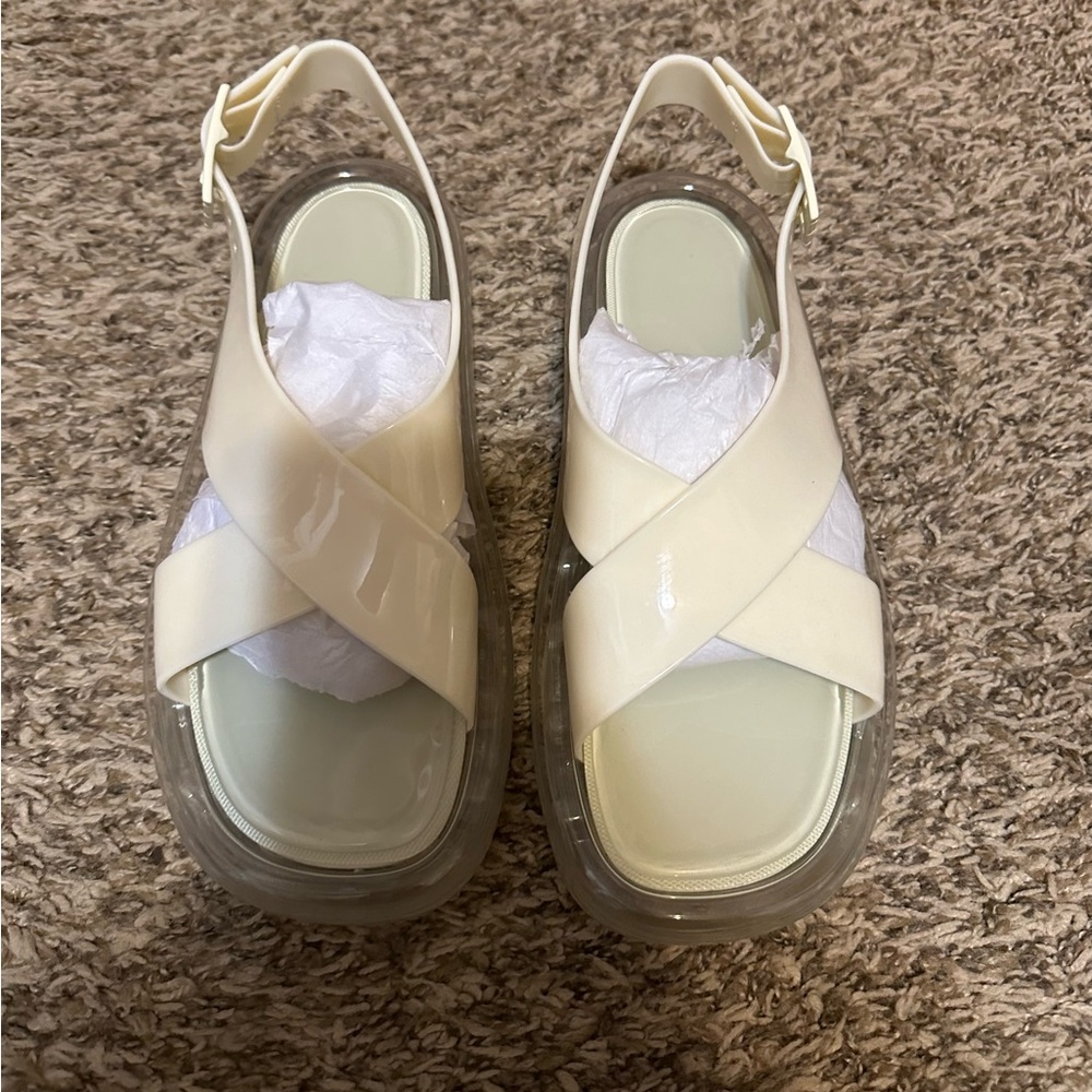 Tory Burch 87700 bubble jelly sandal ivory color size 8